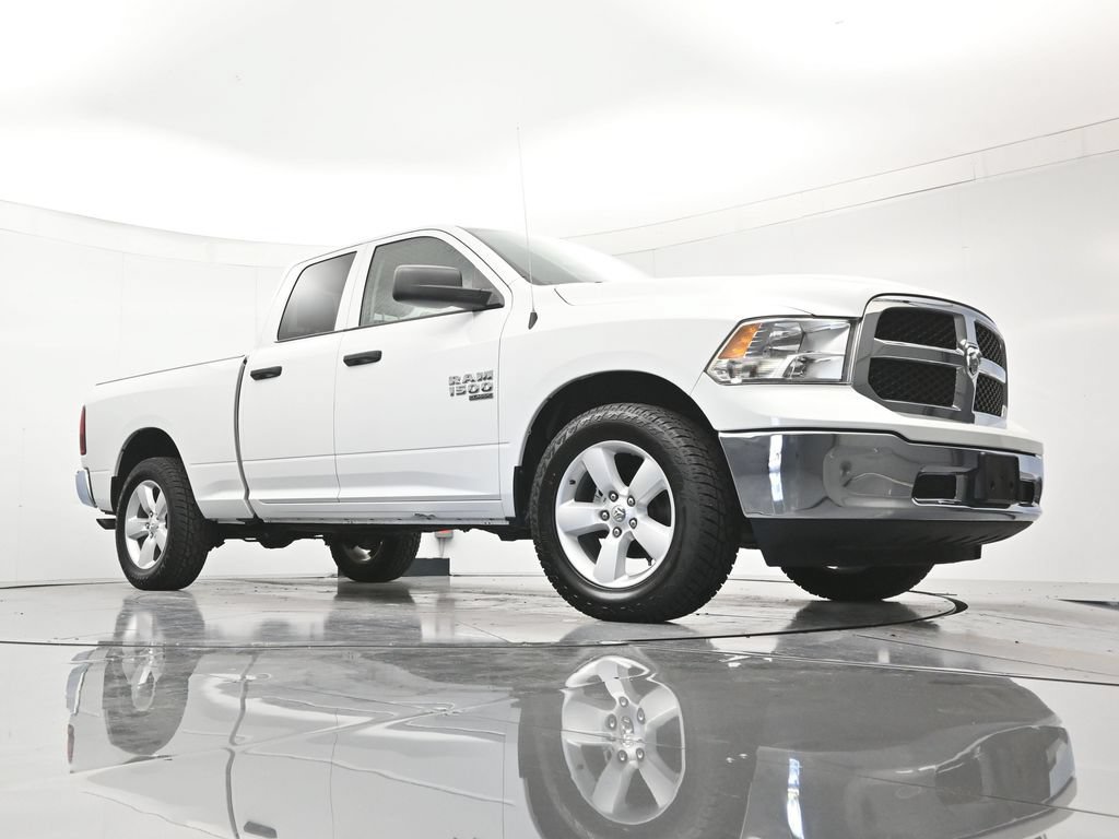 Used 2024 RAM 1500 Classic SLT AWD/4WD image 38
