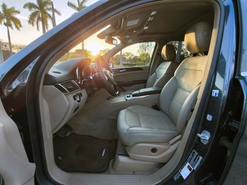 Used 2015 Mercedes-Benz ML 350 2WD image 4