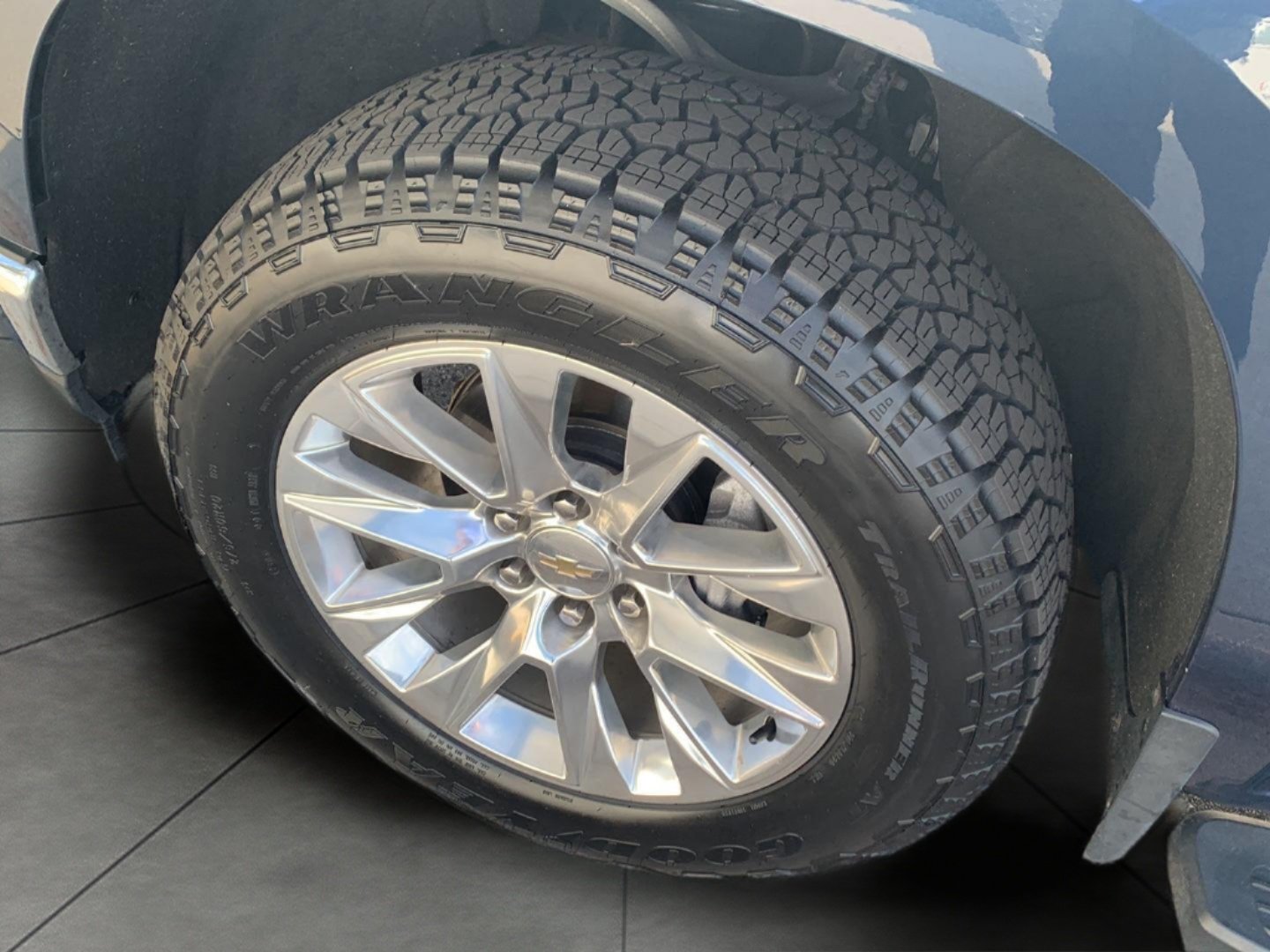 Used 2021 Chevrolet Silverado 1500 LTZ AWD/4WD image 22