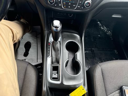 Used 2019 Chevrolet Equinox LT AWD/4WD image 23