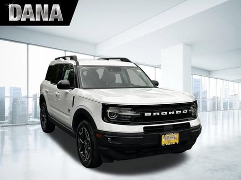 Certified 2023 Ford Bronco Sport Outer Banks w/ Tech Package AWD/4WD image 1