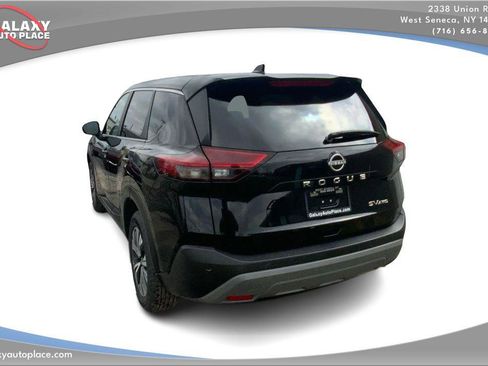 Used 2023 Nissan Rogue SV image 7
