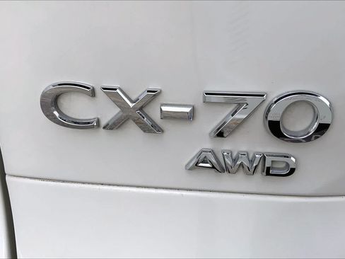 Certified 2025 MAZDA CX-70 Plug-In Hybrid w/ Premium Pkg AWD/4WD image 10