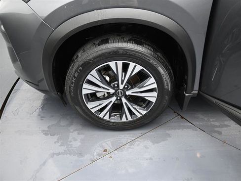 Used 2023 Nissan Rogue SV image 20