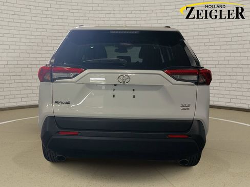 Used 2025 Toyota RAV4 XLE AWD/4WD image 6