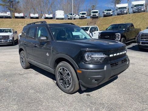 New 2026 Ford Bronco Sport Outer Banks w/ Outer Banks Tech Package+ AWD/4WD image 2