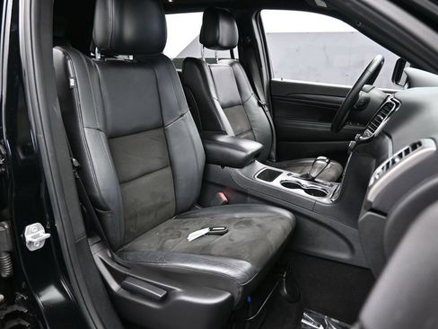 Used 2020 Jeep Grand Cherokee Altitude RWD image 46