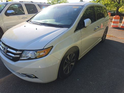 Used 2016 Honda Odyssey Touring Elite image 1