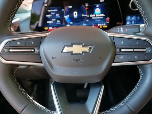 Used 2024 Chevrolet Blazer EV LT AWD/4WD image 25