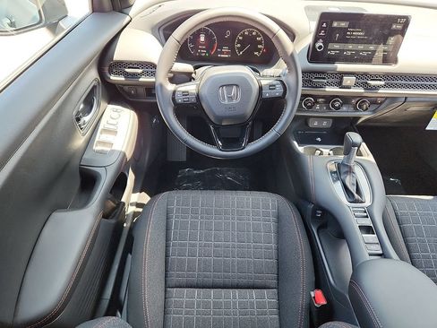 Used 2026 Honda HR-V Sport image 7