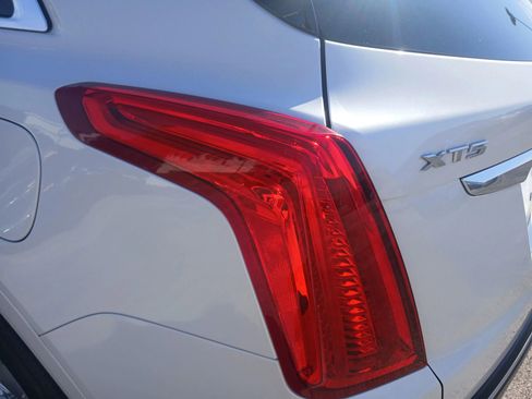 Used 2017 Cadillac XT5 FWD w/ LPO, Wheel Lock Package image 13