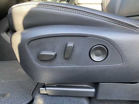 Used 2025 GMC Sierra EV Denali AWD/4WD image 14