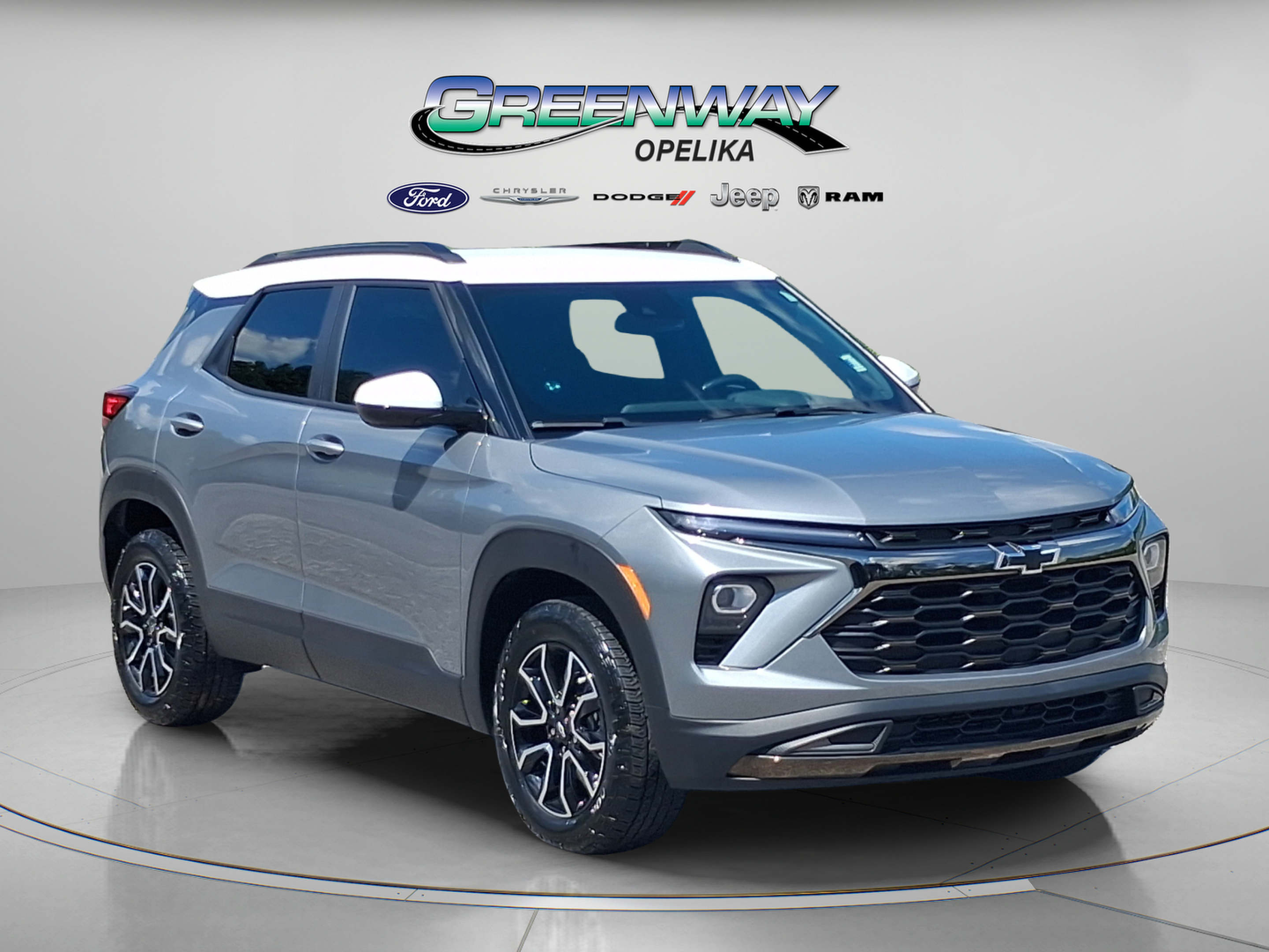 Used 2024 Chevrolet TrailBlazer ACTIV w/ Convenience Package AWD/4WD image 1