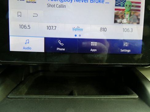 Used 2020 Ford Explorer XLT w/ Class III Trailer Tow Package image 27