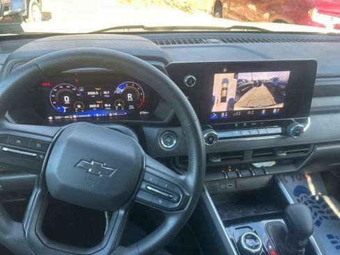 Certified 2024 Chevrolet Colorado Trail Boss w/ Technology Package image 28