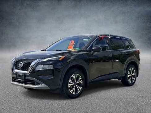 Used 2023 Nissan Rogue SV image 5
