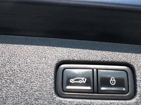 Used 2022 Genesis GV70 2.5T image 15