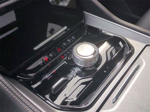 New 2026 Jeep Grand Wagoneer 4WD image 14