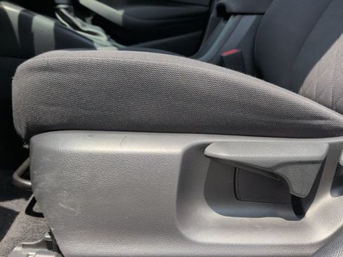 Used 2024 Toyota Corolla LE FWD image 15