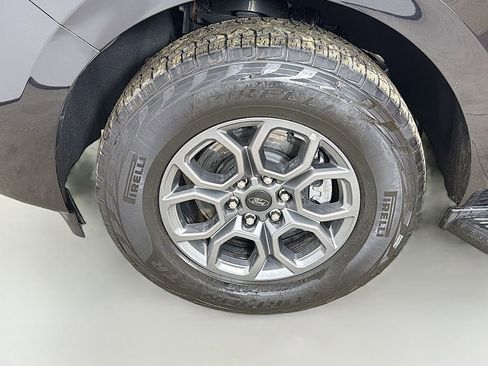 Used 2025 Ford Expedition Active AWD/4WD image 16
