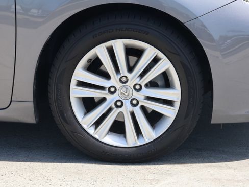 Used 2015 Lexus ES 350 w/ Premium Package FWD image 11