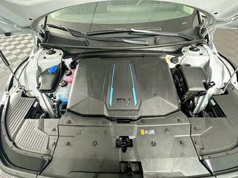 Used 2024 Hyundai Ioniq 5 SE RWD image 32