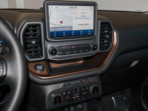 Certified 2024 Ford Bronco Sport Outer Banks w/ Tech Package AWD/4WD image 29