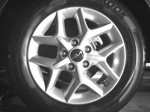 Used 2025 Kia Soul LX w/ LX Technology Package image 14