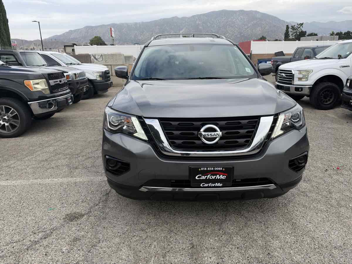 Used 2020 Nissan Pathfinder S AWD/4WD image 2