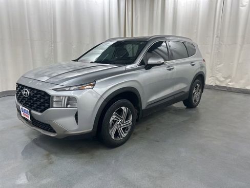 Used 2023 Hyundai Santa Fe SEL image 2