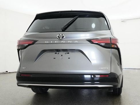 New 2026 Toyota Sienna Limited FWD image 23