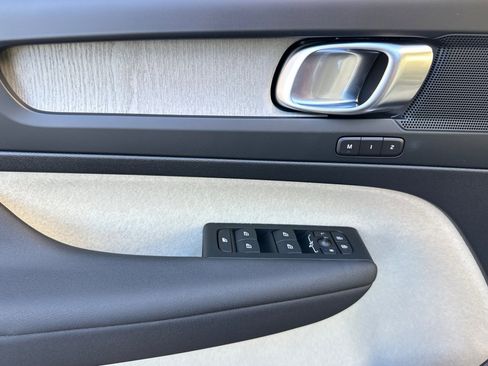 New 2026 Volvo XC40 B5 Plus w/ Protection Package Premier image 10