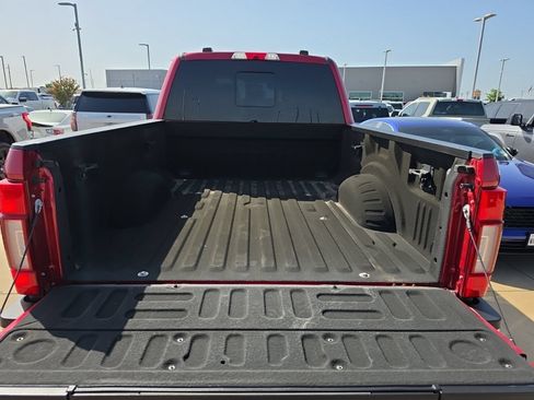 Used 2022 Ford F250 Lariat w/ Lariat Ultimate Package AWD/4WD image 12