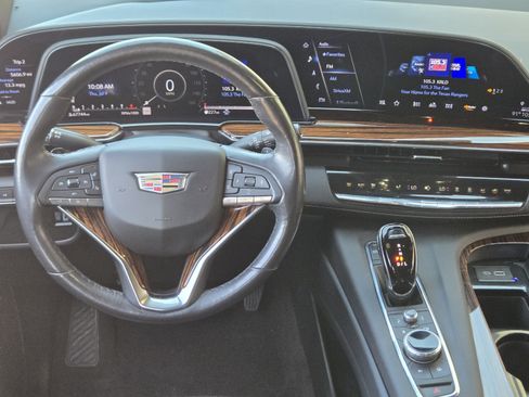 Used 2023 Cadillac Escalade ESV Premium Luxury AWD/4WD image 27