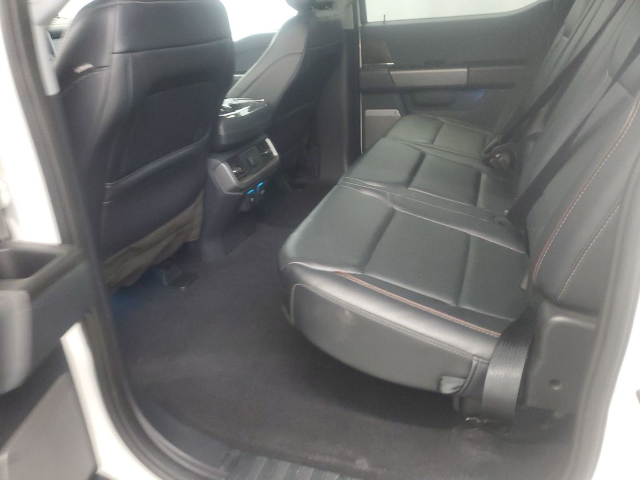 Used 2023 Ford F150 Lariat w/ FX4 Off-Road Package AWD/4WD image 7