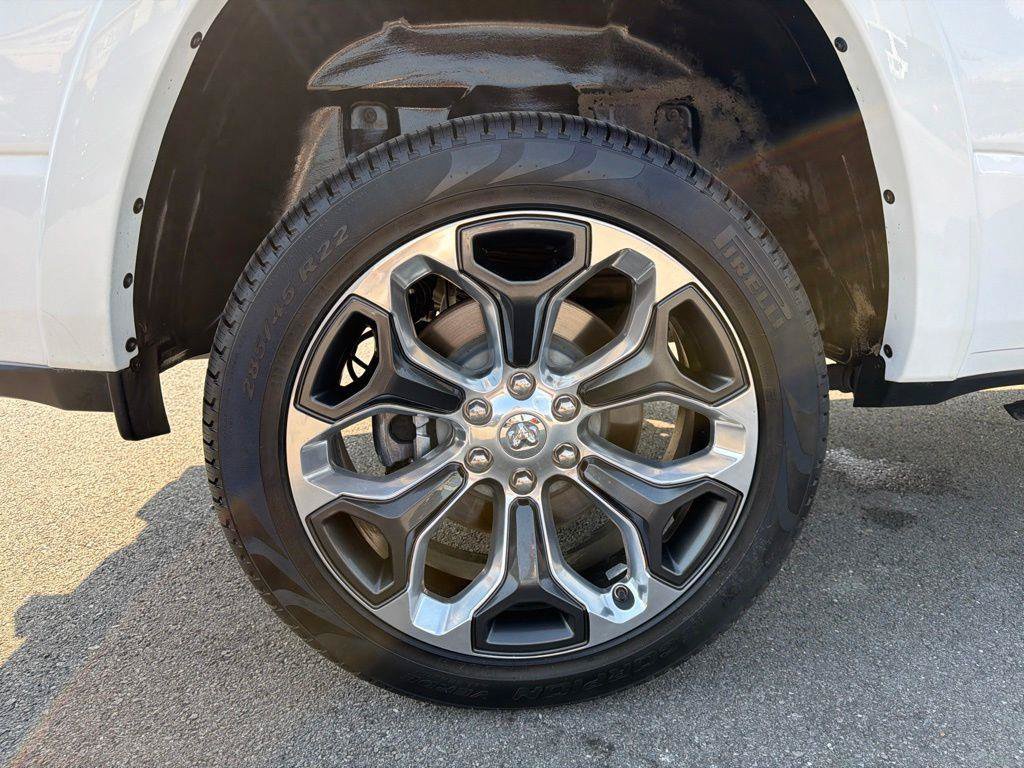 Used 2022 RAM 1500 Limited AWD/4WD image 15