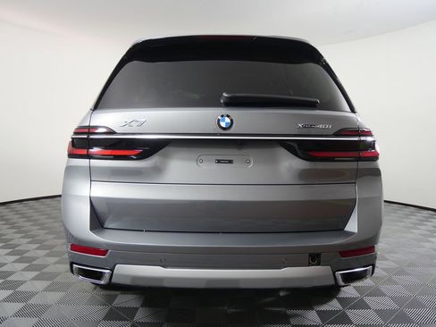 Used 2026 BMW X7 xDrive40i image 4
