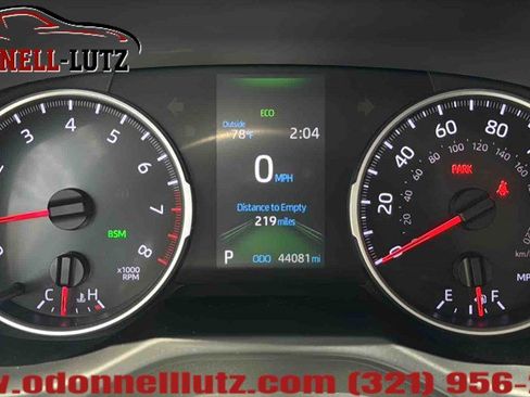 Used 2021 Toyota RAV4 XLE Premium FWD image 20