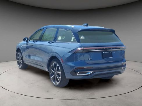 New 2026 Lincoln Nautilus Reserve AWD/4WD image 3