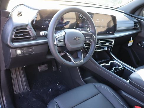 New 2026 Chevrolet Traverse LT w/ Midnight/Sport Edition image 5