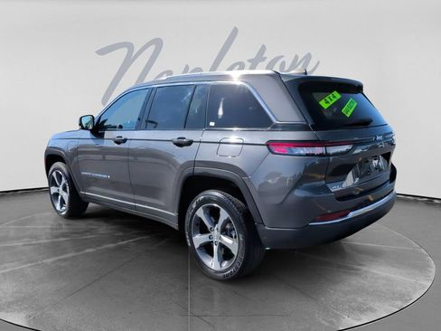 Used 2023 Jeep Grand Cherokee 4WD 4xe image 8