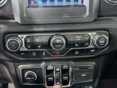 Used 2023 Jeep Wrangler Unlimited Sport AWD/4WD image 15