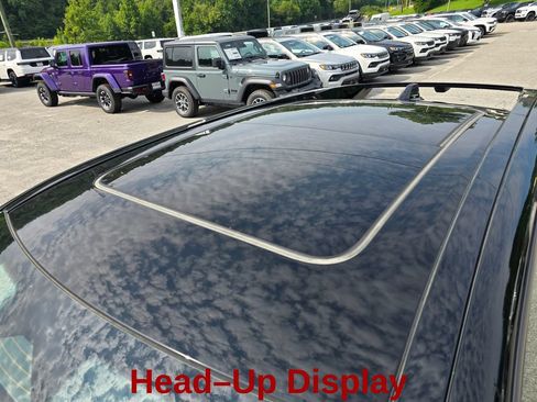 Used 2024 Jeep Wagoneer Launch Edition AWD/4WD image 18