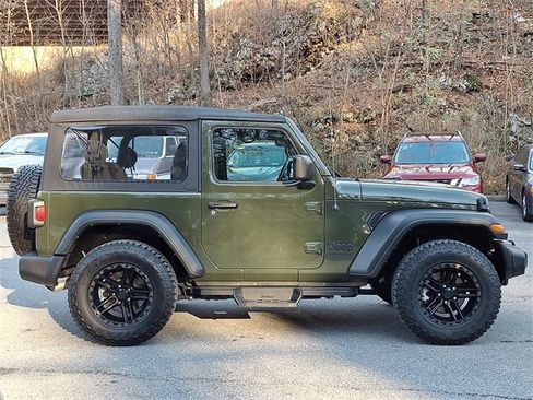 Used 2022 Jeep Wrangler Sport image 13
