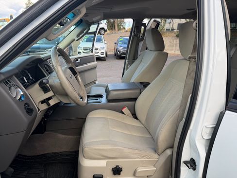 Used 2011 Ford Expedition EL XL w/ HD Trailer Tow Pkg image 8