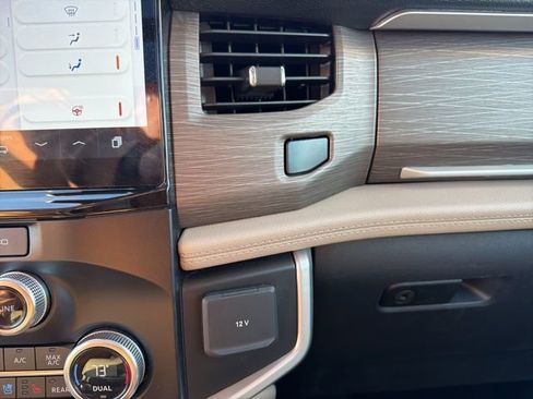 Used 2024 Ford Expedition Max Limited image 25