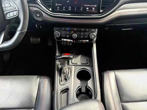 Used 2024 Dodge Durango R/T RWD image 25