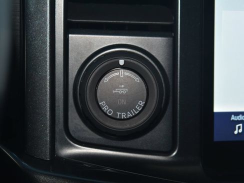 Used 2022 Ford F150 XLT w/ Equipment Group 302A High AWD/4WD image 18
