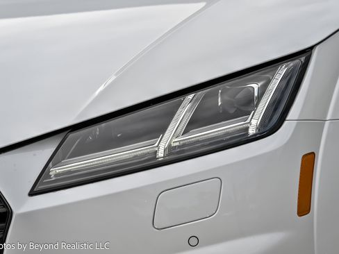 Used 2019 Audi TT 2.0T w/ Technology Package image 6