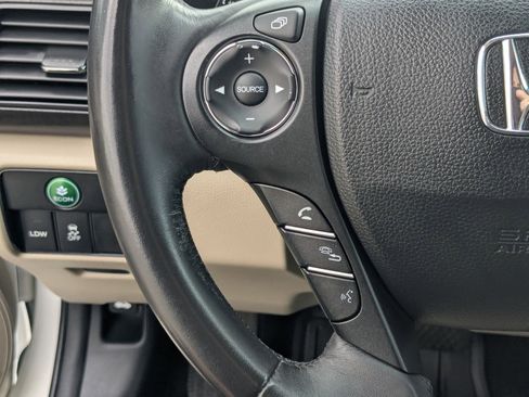 Used 2013 Honda Accord EX-L image 18